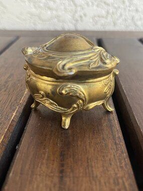 Art Nouveau B&W Footed Gold Leaf Jewelry Heart Flower Trinket Box with Lid